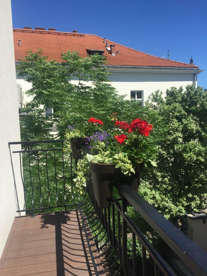 Kings Landing Apartament Kraków Exteriör bild